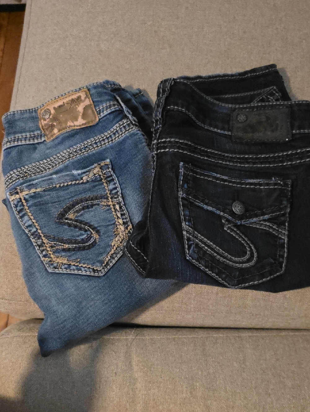 Silver Jeans Women's Skinny Jeans - Blue & Black Pair